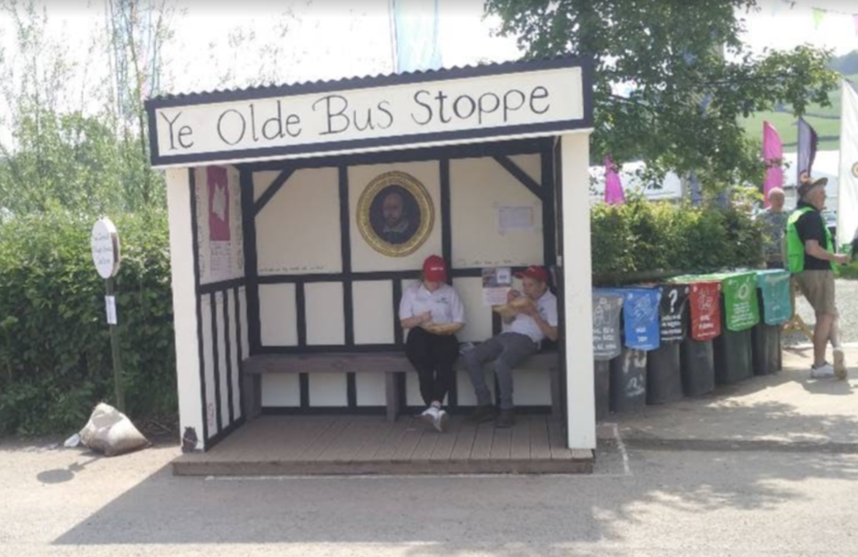 Bus stop photo 4